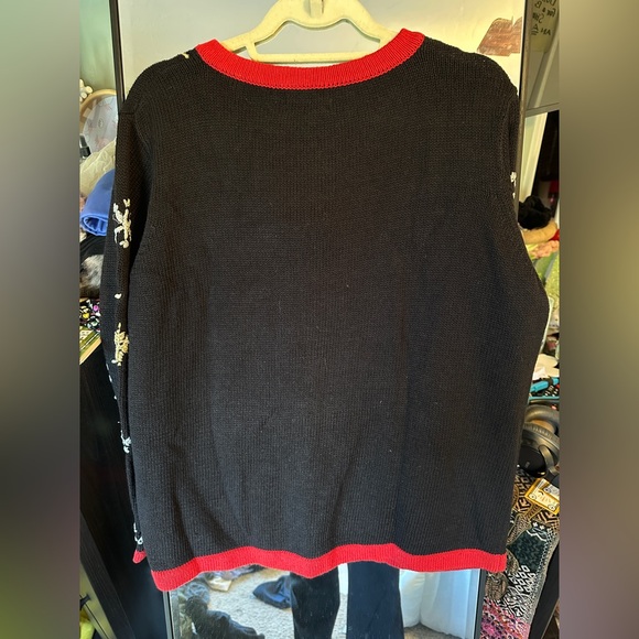 Basic Editions Festive Black and Red Cardigan - Picture 7 of 8